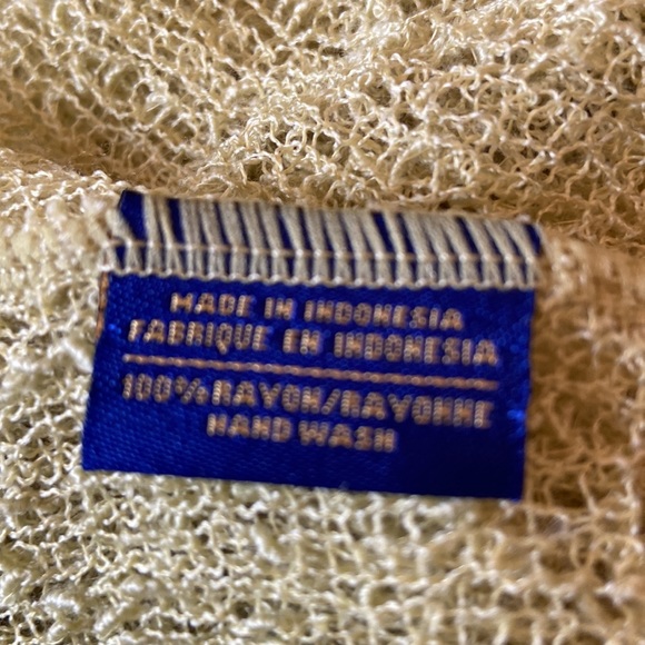 Beautiful Vintage Lime Green Fine Crocheted Knit Top. One size. - Picture 9 of 10